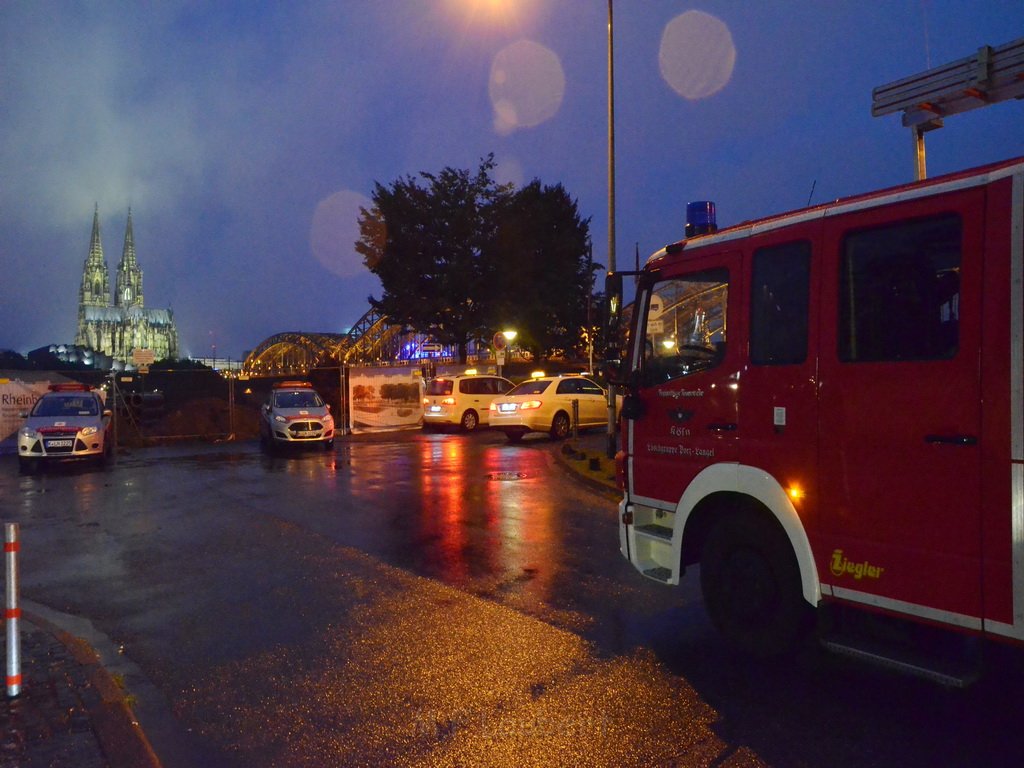 Bombenfund Koeln Deutz Rheinboulevard Hyatt Hotel P087.JPG - Miklos Laubert